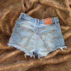 Levi’s shorts